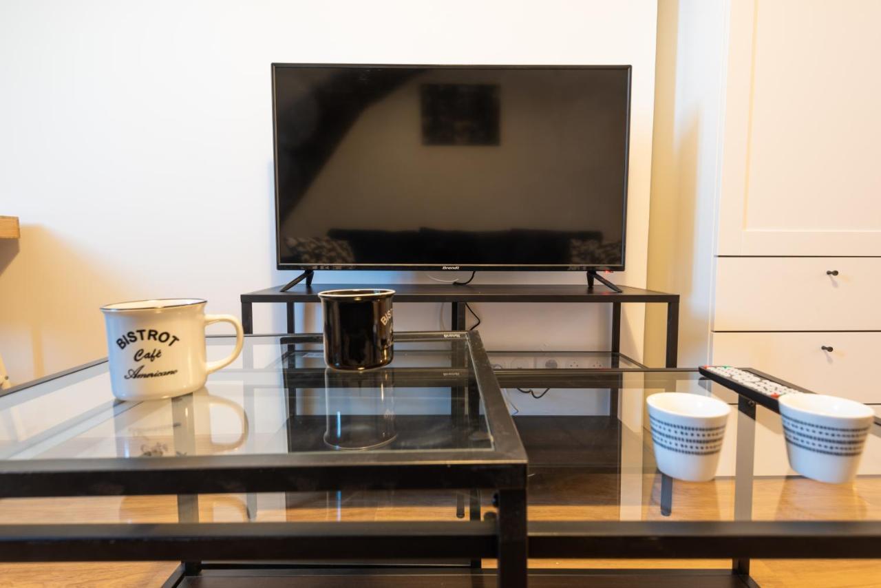 Appartement Coeur De Ville - Au Calme - Wifi - Four, Lave-Seche Linge Pau Eksteriør bilde