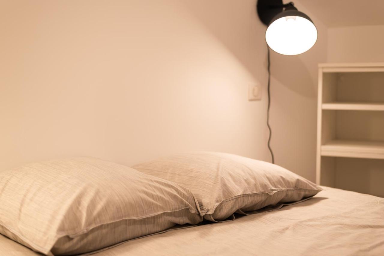 Appartement Coeur De Ville - Au Calme - Wifi - Four, Lave-Seche Linge Pau Eksteriør bilde