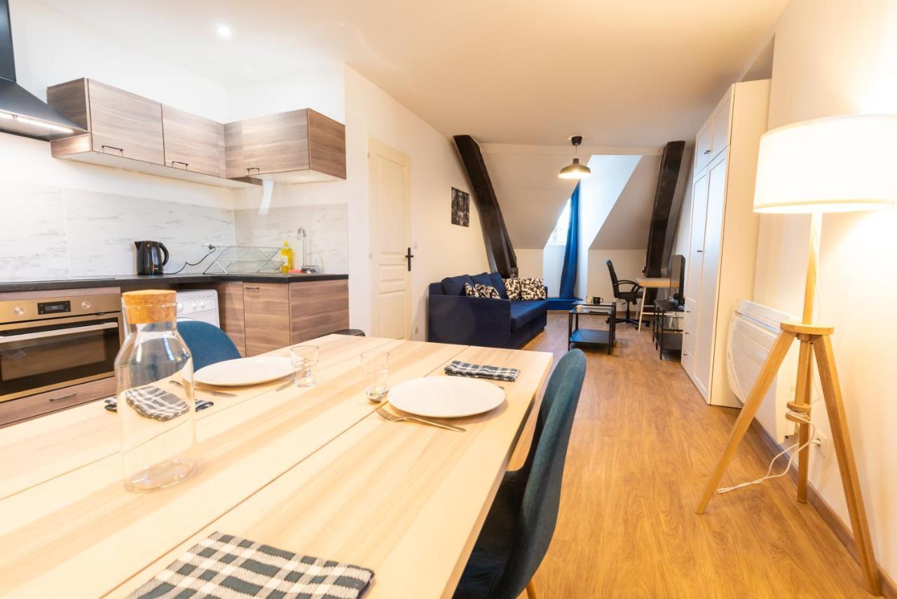 Appartement Coeur De Ville - Au Calme - Wifi - Four, Lave-Seche Linge Pau Eksteriør bilde