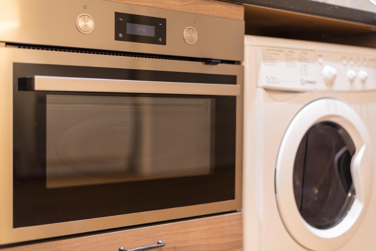 Appartement Coeur De Ville - Au Calme - Wifi - Four, Lave-Seche Linge Pau Eksteriør bilde